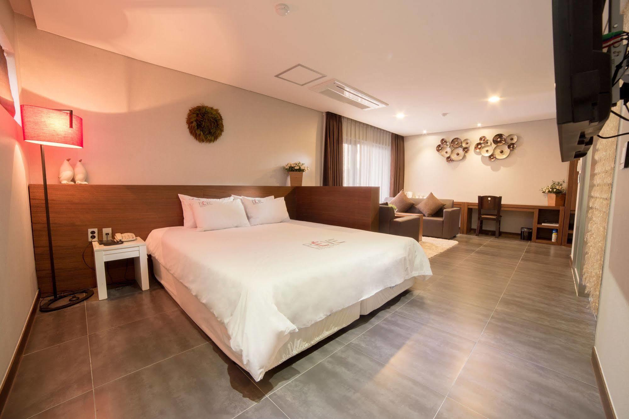 Reve Business Hotel Jeju Ngoại thất bức ảnh